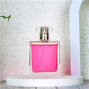 Personalisierte Parfümflasche mit Parfümsprüher